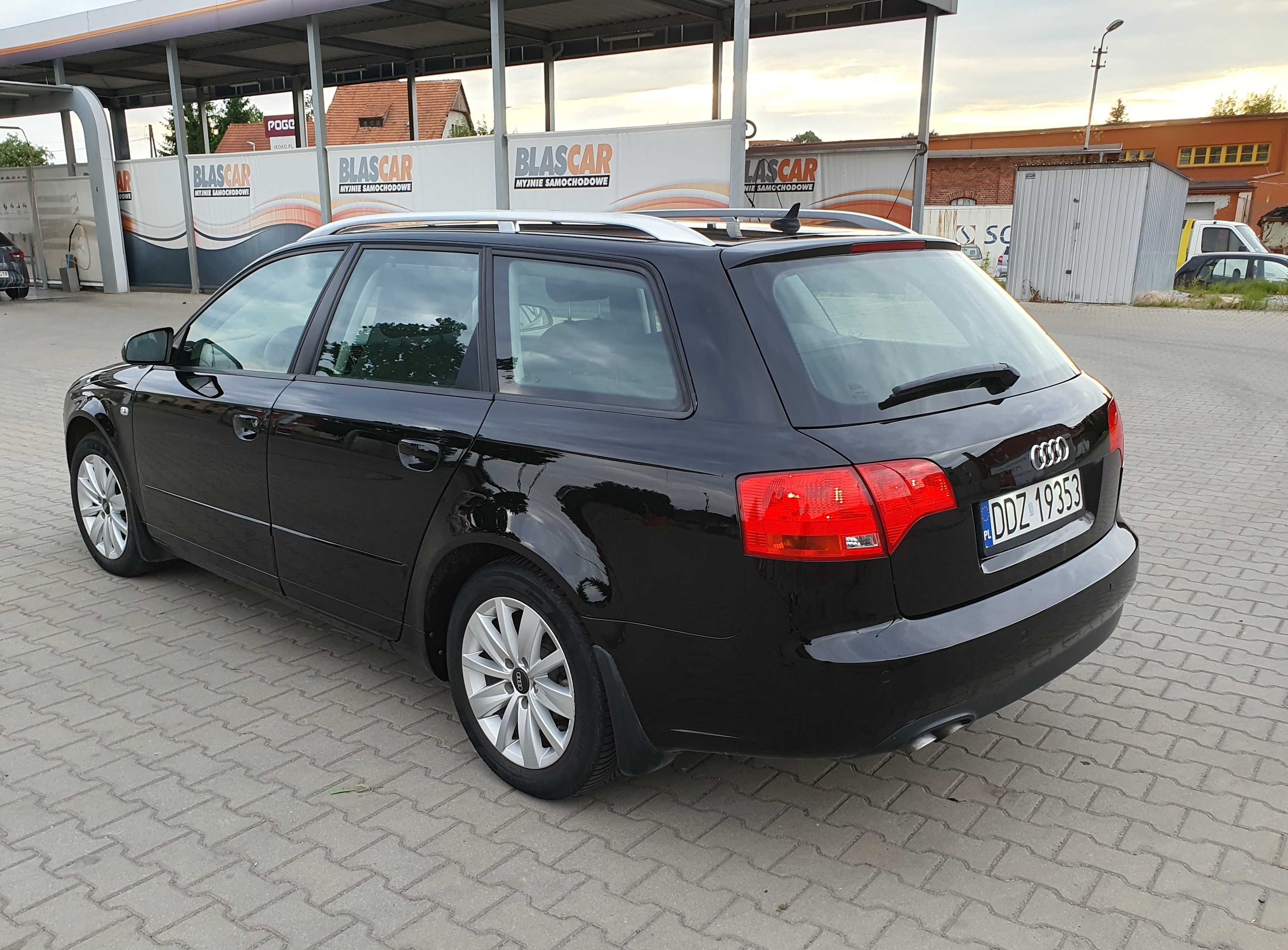 Audi A4 Avant, 2.0tdi, bixenon skrętny, kolorowy fis, multifunkcja.