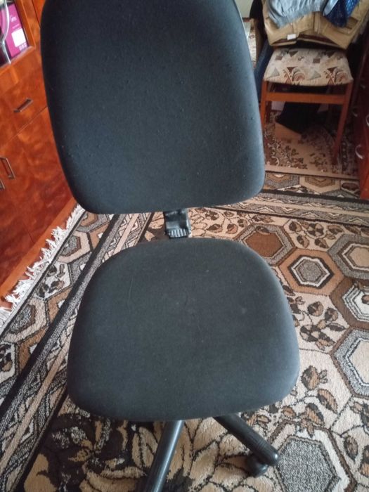Продам кресло б/у для компьютера