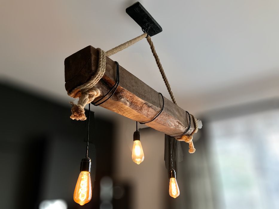 Lampa loft industrialna z belki ręczna robota duża