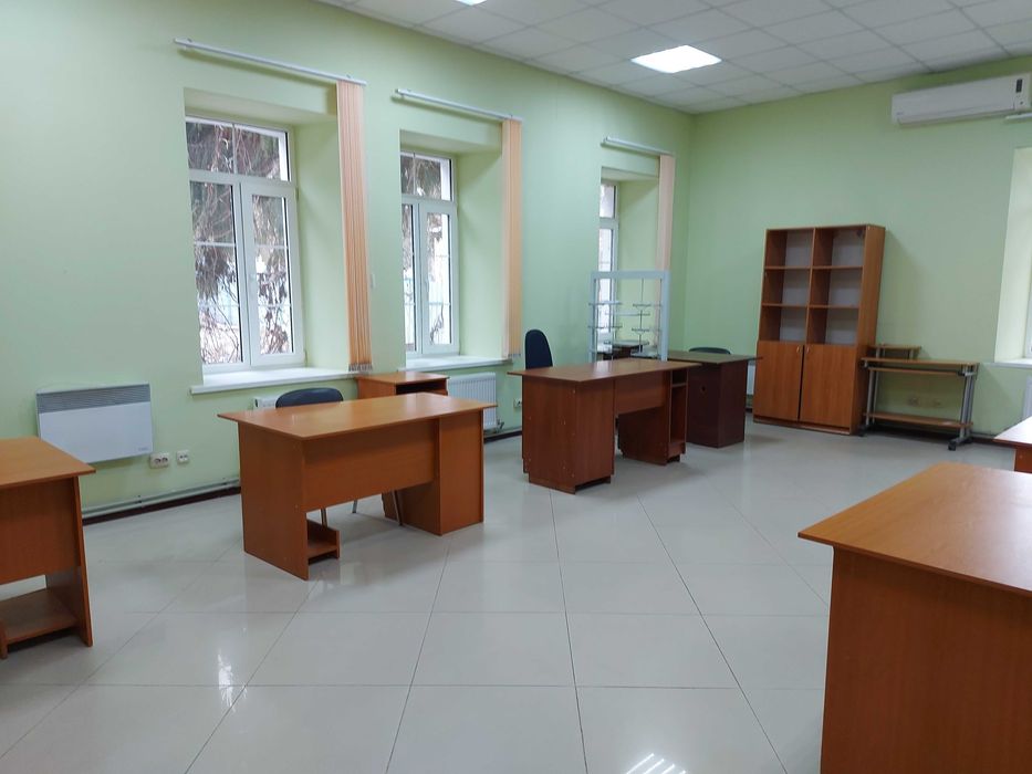 Сдам в Чугуеве помещение с мебелью, пл. 56 кв.м