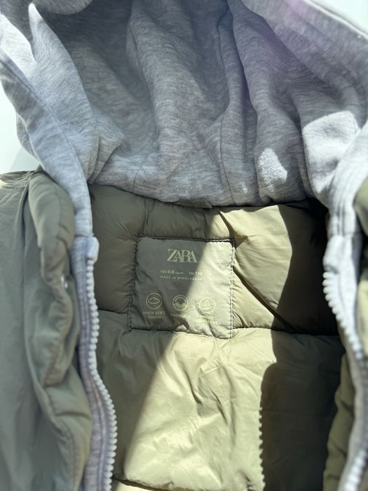 Безрукавка Zara 116 см, куртка