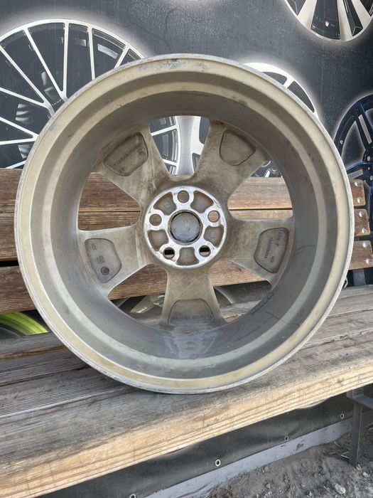 777 R18 5/114,3одиночка розпарка запасное колесо Lexsus Toyota