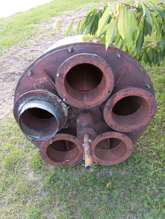 Rozdzielnia do podajnika kubełkowego