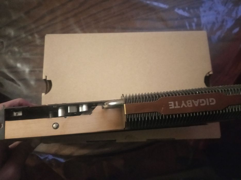 Відеокарта Radeon HD 6770 1gb