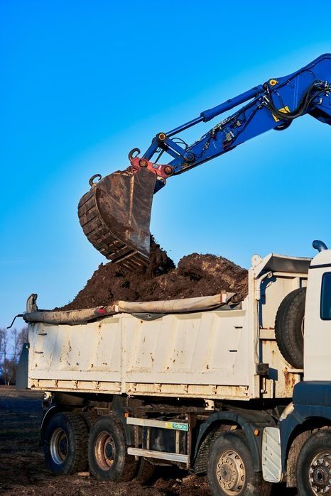 Prace ziemne, usługi koparką,wyburzenia, transport materiałów sypkich