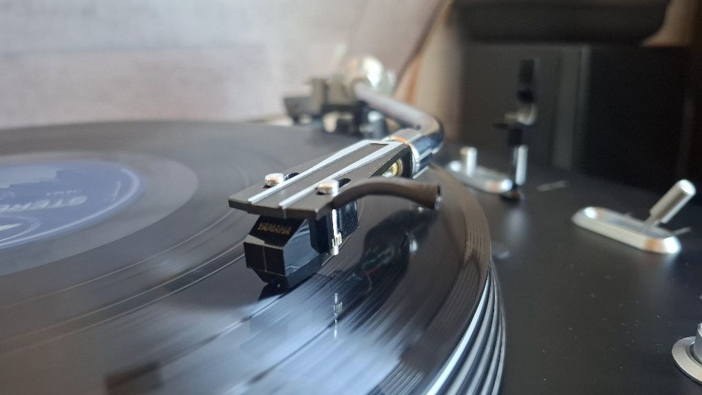 Piękny gramofon Palladium NSP-7000