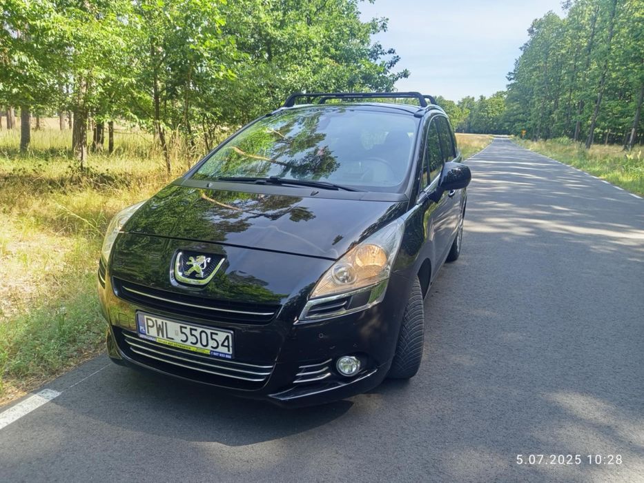 Peugeot 5008 7 foteli 2.0 HDI panorama klimatyzacja nawigacja