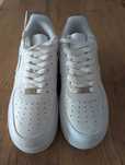 ButyDamskie_Nike AirForce1_WhiteUniseksTrampki R.46