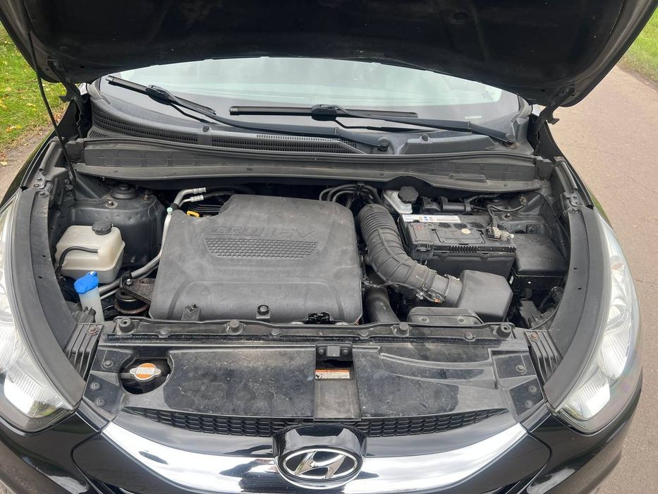 HYUNDAI IX35 2  л Диз Ідеальний стан.