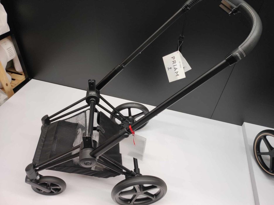 NOWA!!! Rama cybex Priam matt Black 2.0 Ryska na stelażu