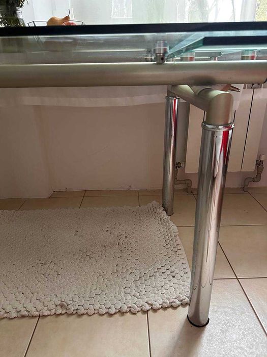 Стіл кухонний, скляний