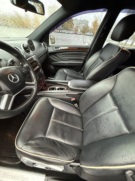 Mersedes Benz M Class 2011