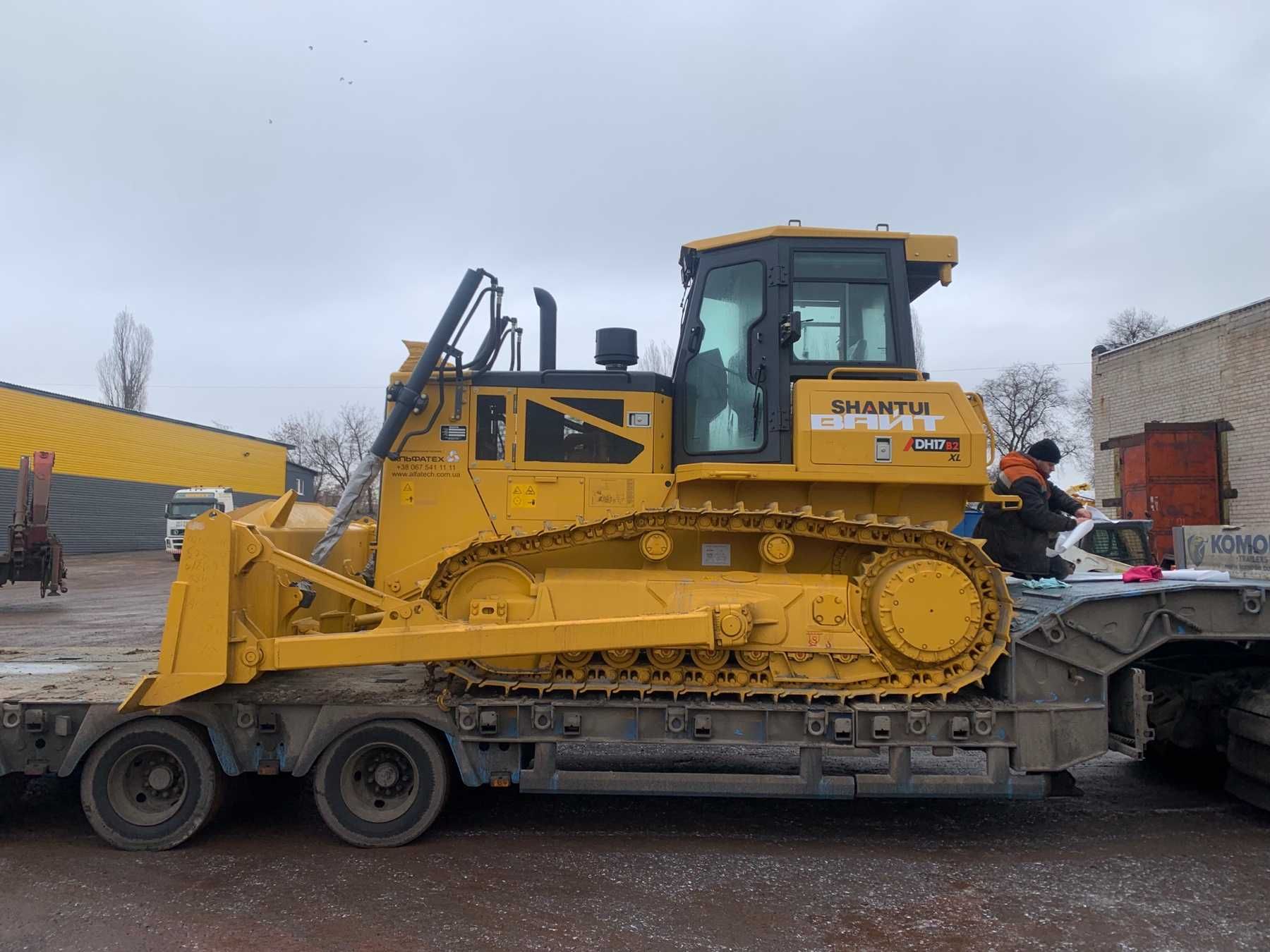 Послуга оренда Бульдозера 20т SHANTUI, LIEBHERR.  Аренда Бульдозера