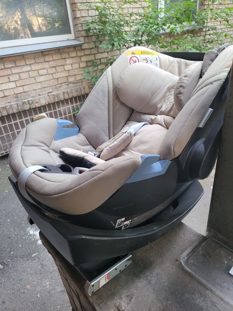 Продам Дитяче автокрісло Cybex Aton 0+ з базою Isofix