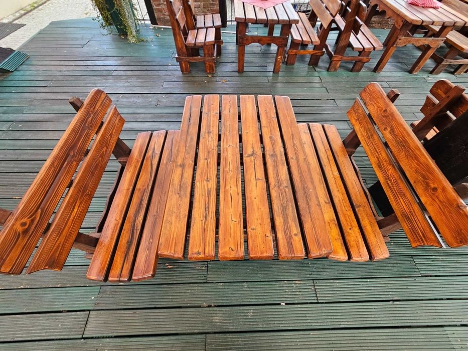 Na sprzedaż kompletne, solidne zestawy piwne / ogrodowe z drewna