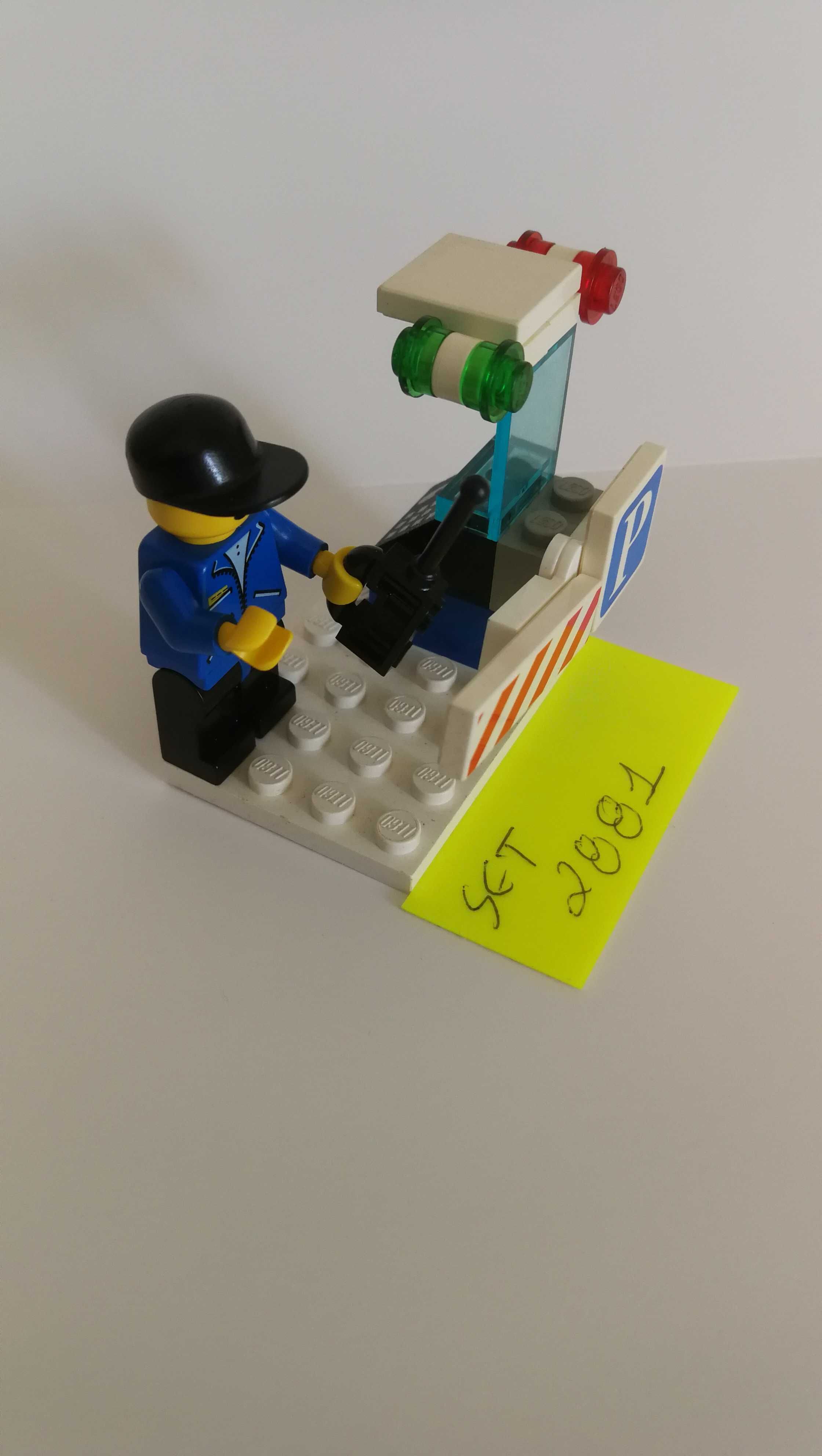 Lego Parking Gate Attendant 2881