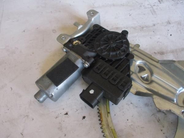 Elevador vidros frente direito OPEL Astra H Hatchback (L48)