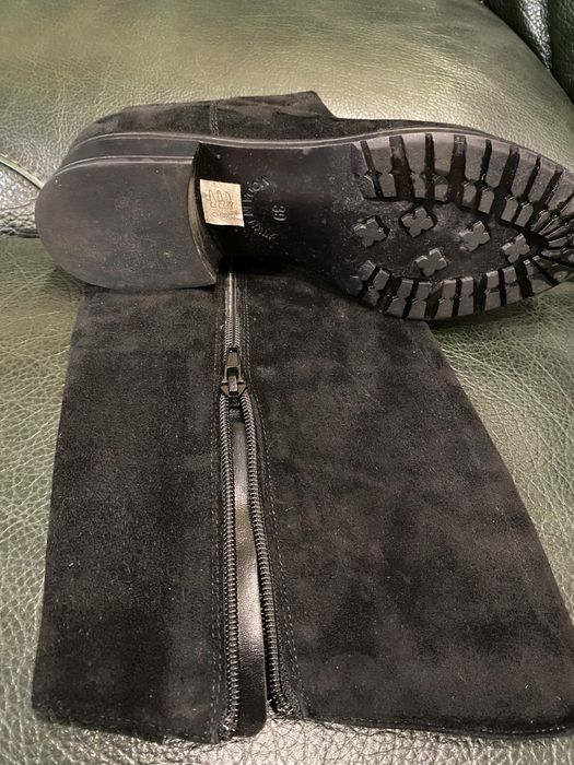 Продам жіночі шкіряні зимові чоботи