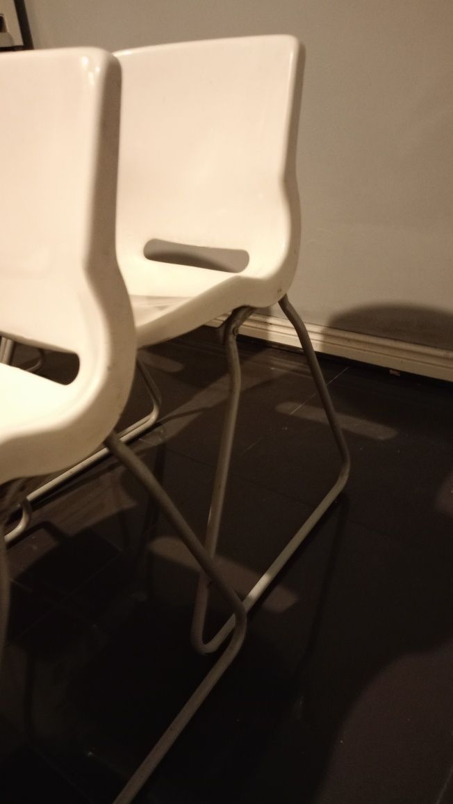 Krzesła IKEA SNILLE białe