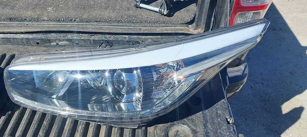 Kia Ceed II 12-16r lampa prawa lewa przod przednia LED doświetlenie