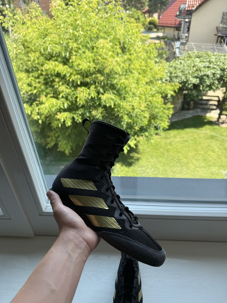 Боксерки Adidas Box hog 4