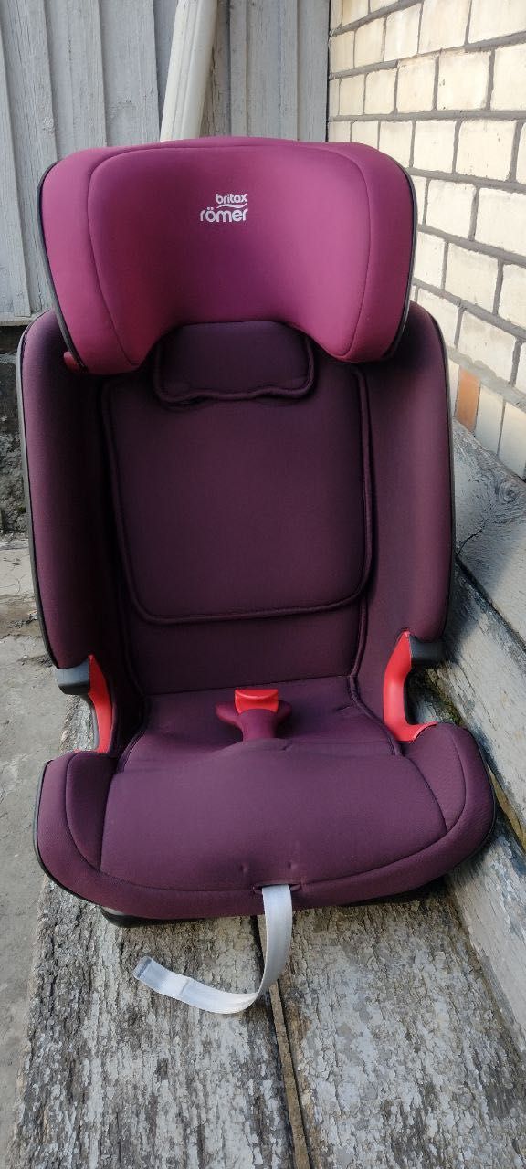 Автокрісло Britax Römer EVOLVAFIX (9 міс - 12 років)