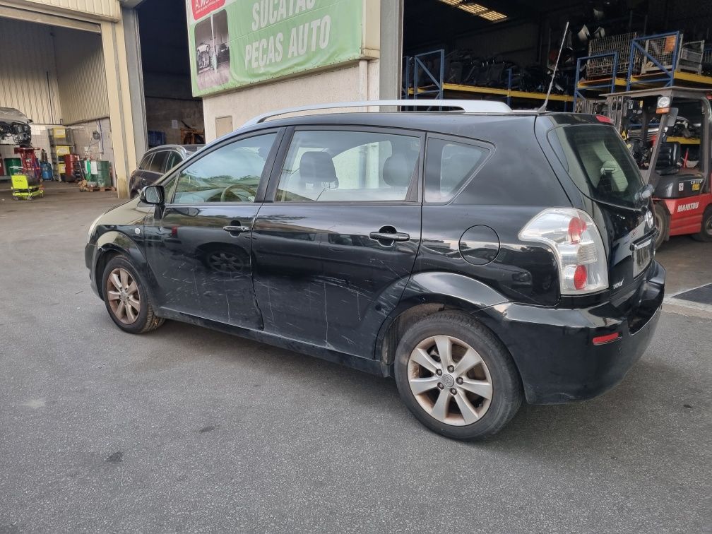 Toyota Corolla Verso 2.2 D4D de 2009 para peças