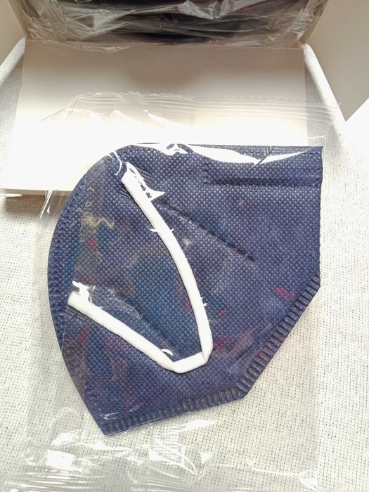 Maseczki ffp2 rozmiar S, nowe. Pfe 95% w opakowaniu 20 sztuk.