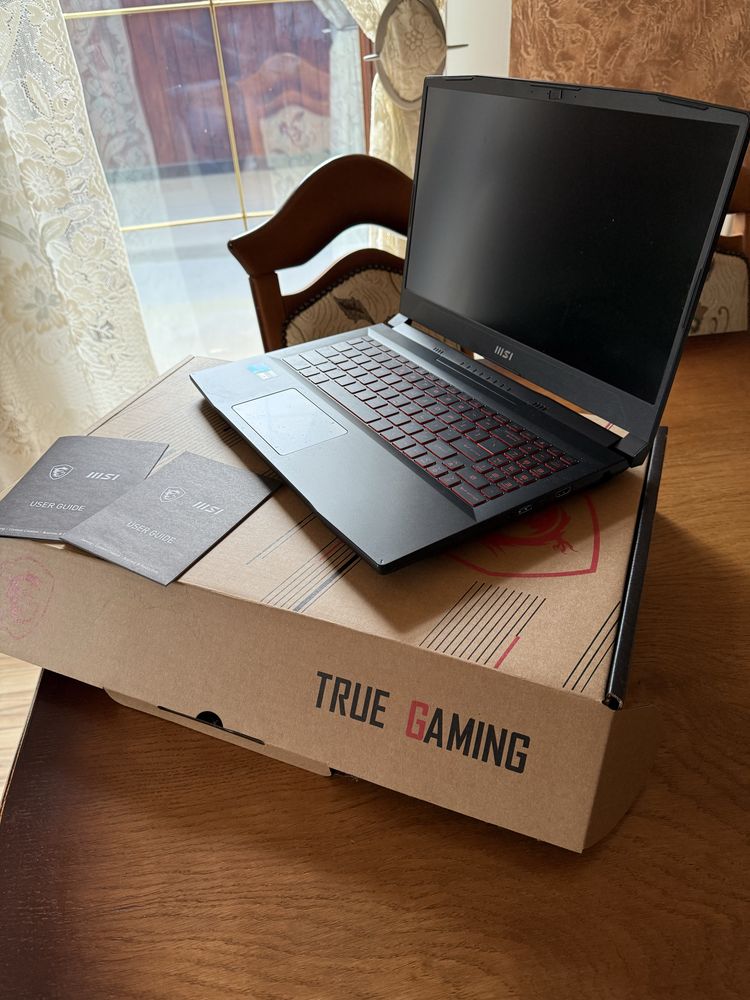Lapto gamingowy MSI KATANA