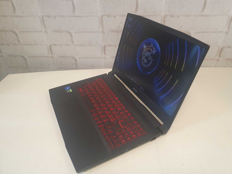 Игровой ноутбук MSI Katana ∎i5-11400H∎16GB ∎IPS-144Гц∎GeForce RTX 3060