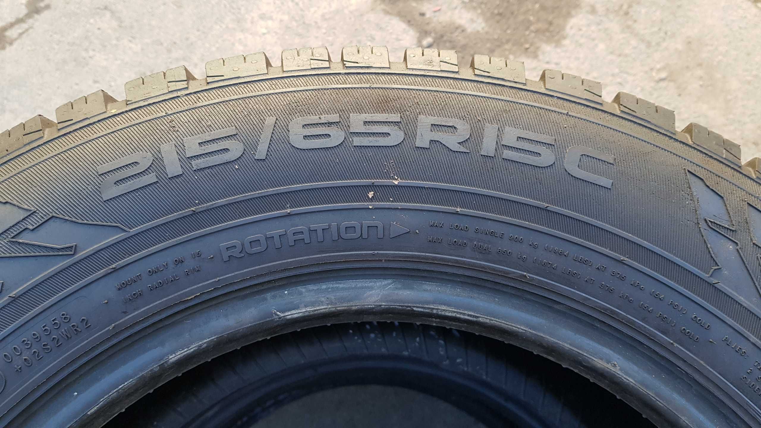 215 65 15 C Nokian