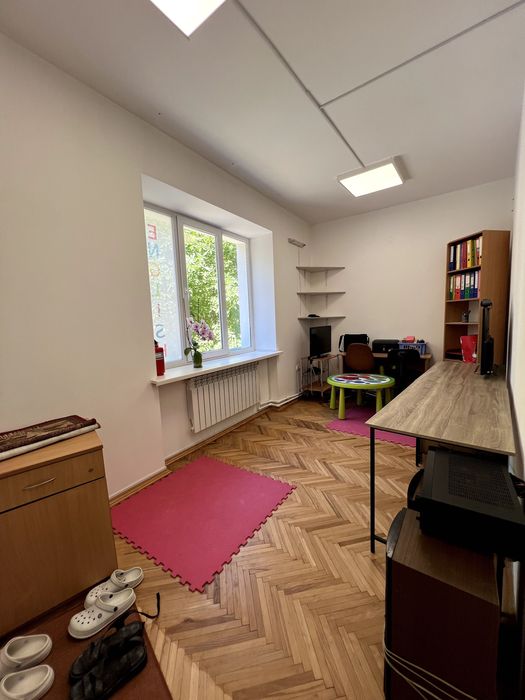Оренда приміщення 106 кв.м. ближній Центр , початок Зеленої , 1 поверх