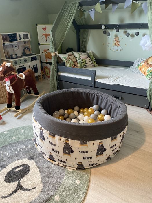 Basen z kulkami dla dziecka
