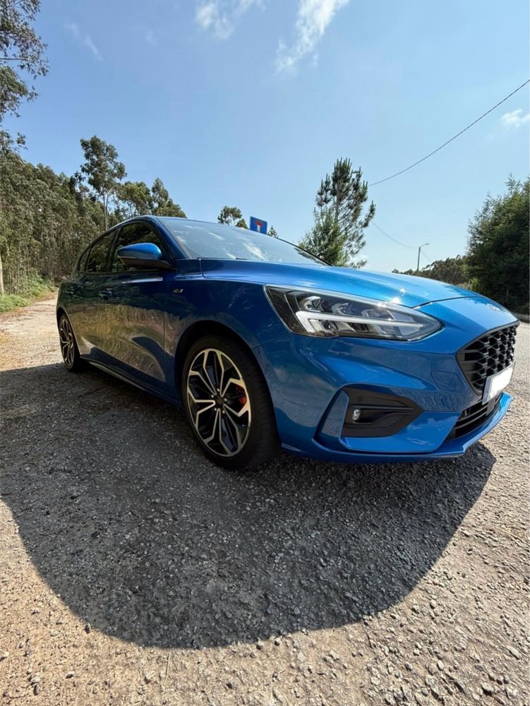 Ford focus st line X 155cv