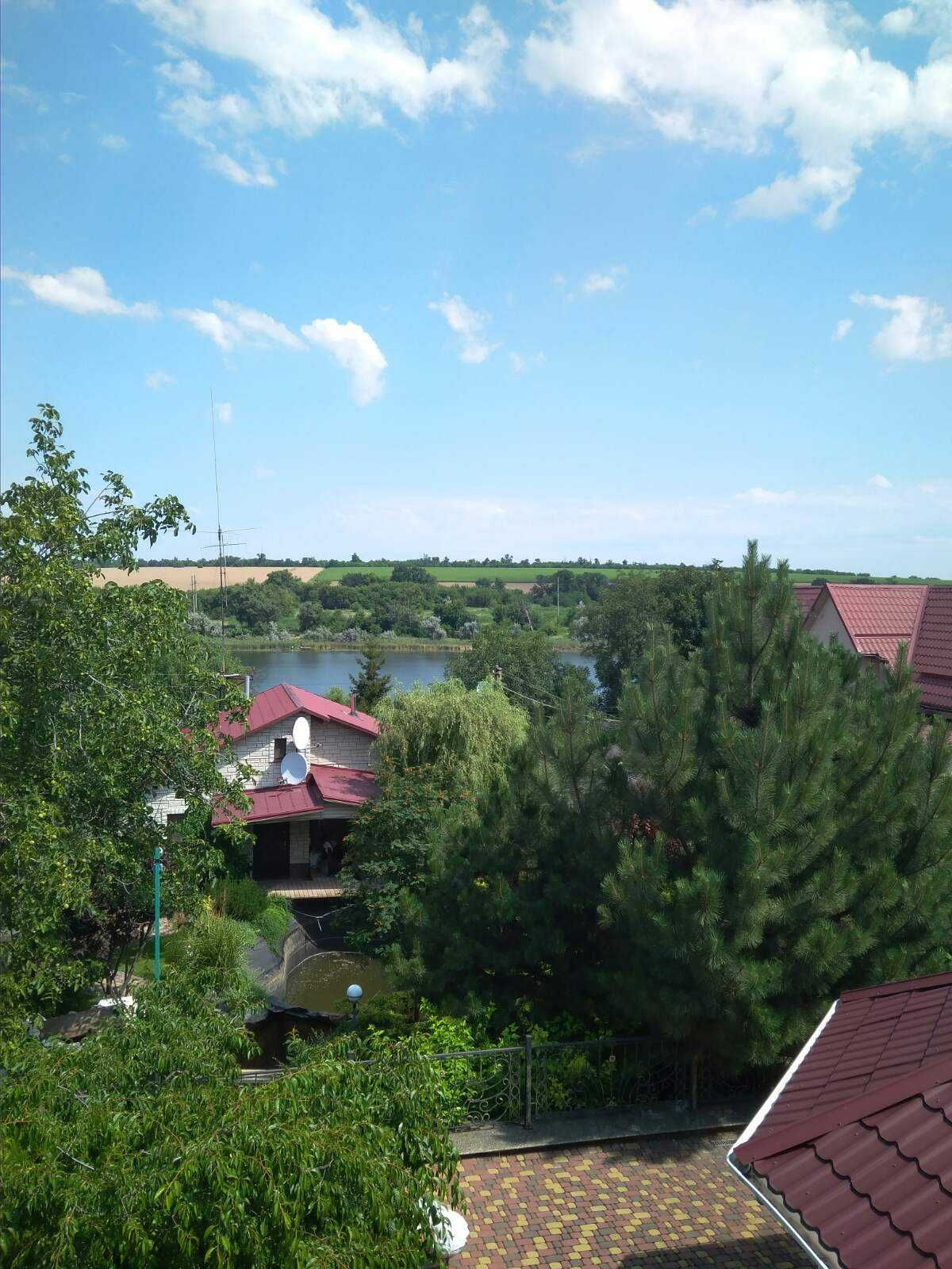 +Продам загородный дом Левшинский залив Люцерна 150 000 дол.
