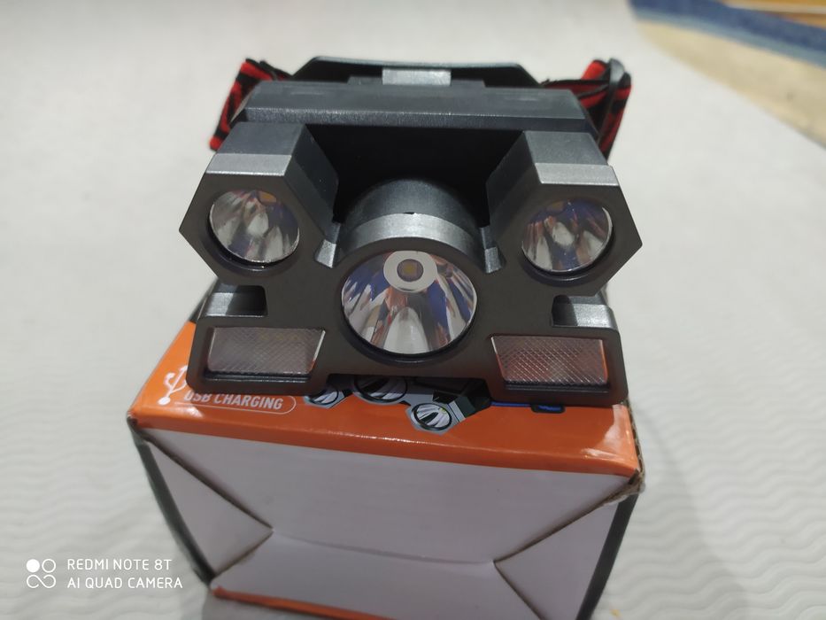 Latarka czołowa z wbudowanym akumulatorem