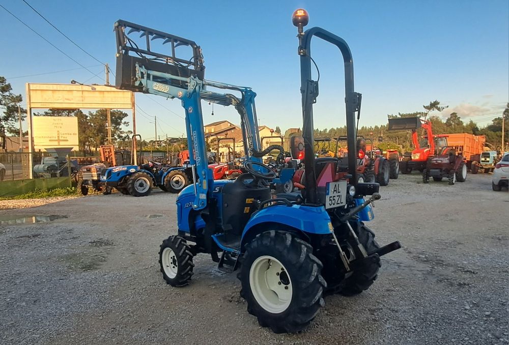 Tractor/Trator LS J27 c/carregador