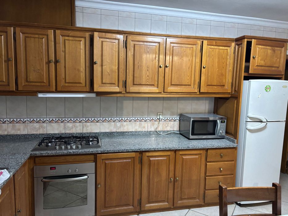 Arrenda-se quarto a 5 min a pé do IPB