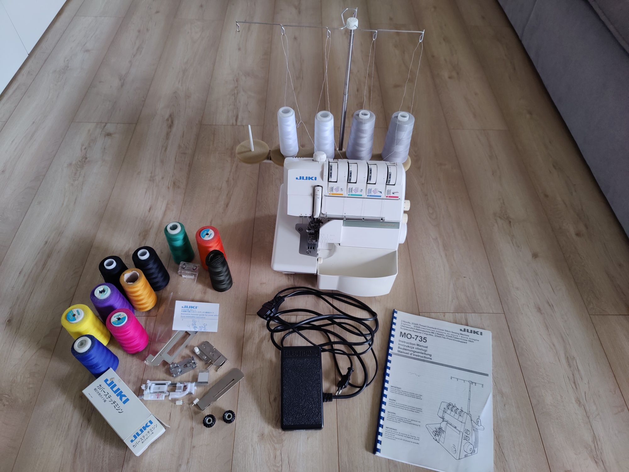 Maszyna do szycia Overlock, Coverlock Juki MO 735 stan bdb