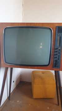 Telewizor PRL stary peryl 102