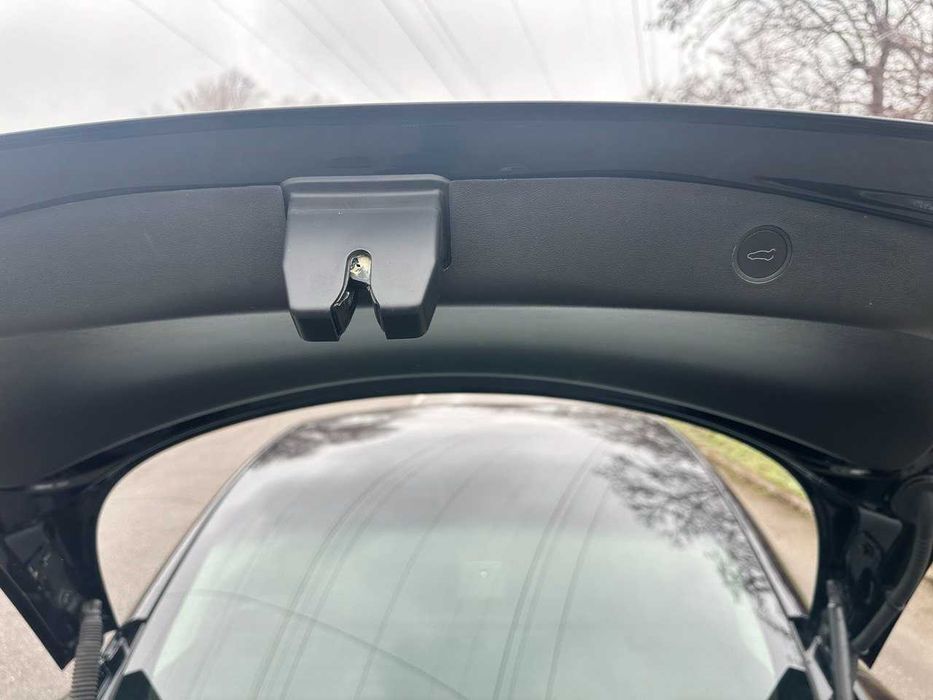 продам Tesla 3 2023