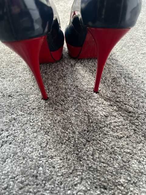 Pantofle, czółenka rozm. 38