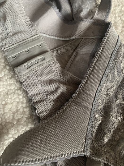 Бюст великого розміру