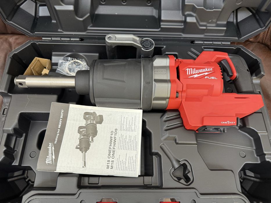 Milwaukee M18 ONEFHIWF1D-0C Аккумуляторный гайковерт с кейсом