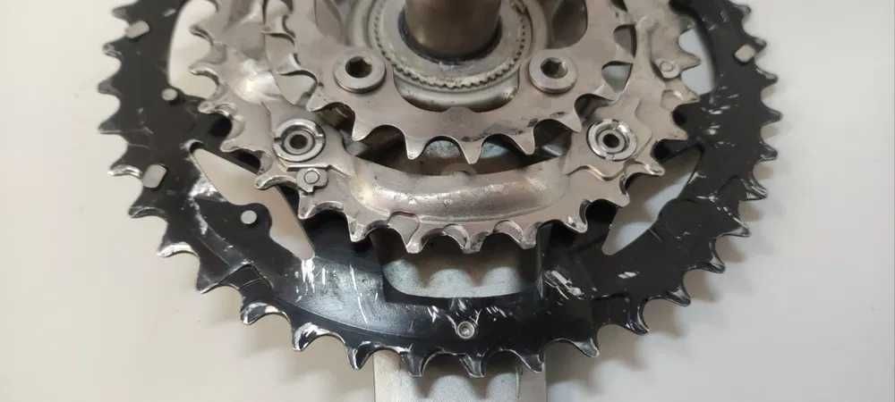 Шатуни SHIMANO Deore LX 3x9 + Каретка Hollowtech ll