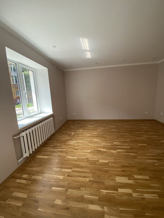 Продам 3х кім. сталінку з ремонтом в Центрі