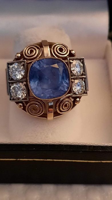 Złoty pierścionek z szafirem 5,6 ct i brylantami 1,2 ct Zamiana.