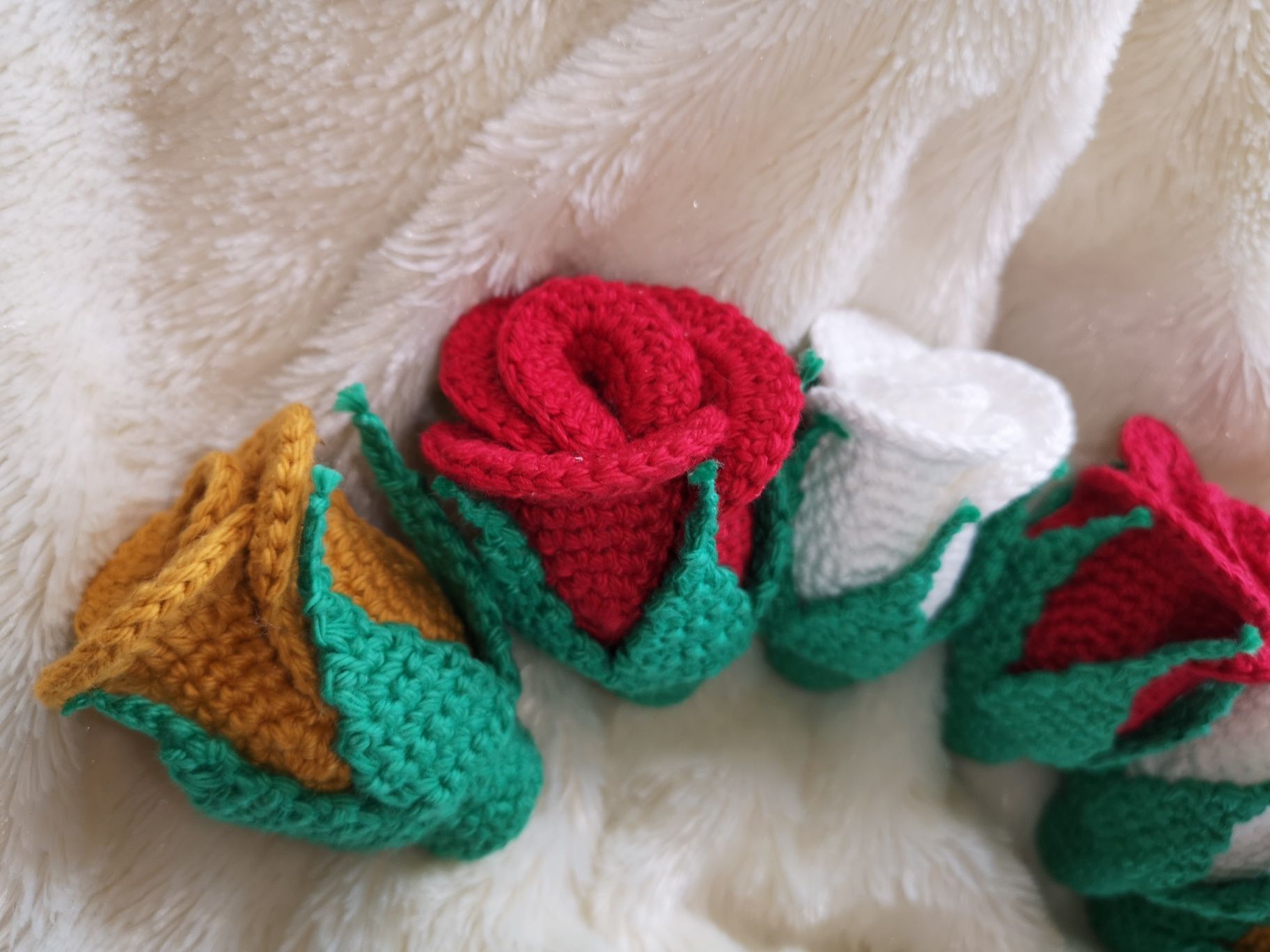 Rosas em crochet para aplicação