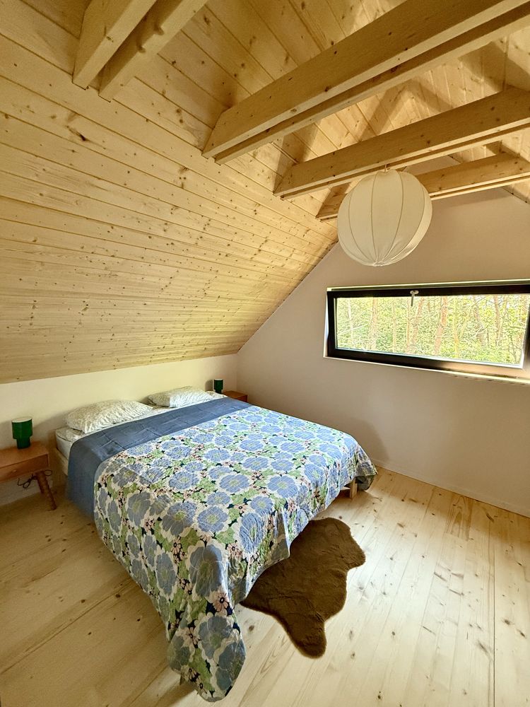 Nowy domek letniskowy na skraju lasu - niedaleko jezioro