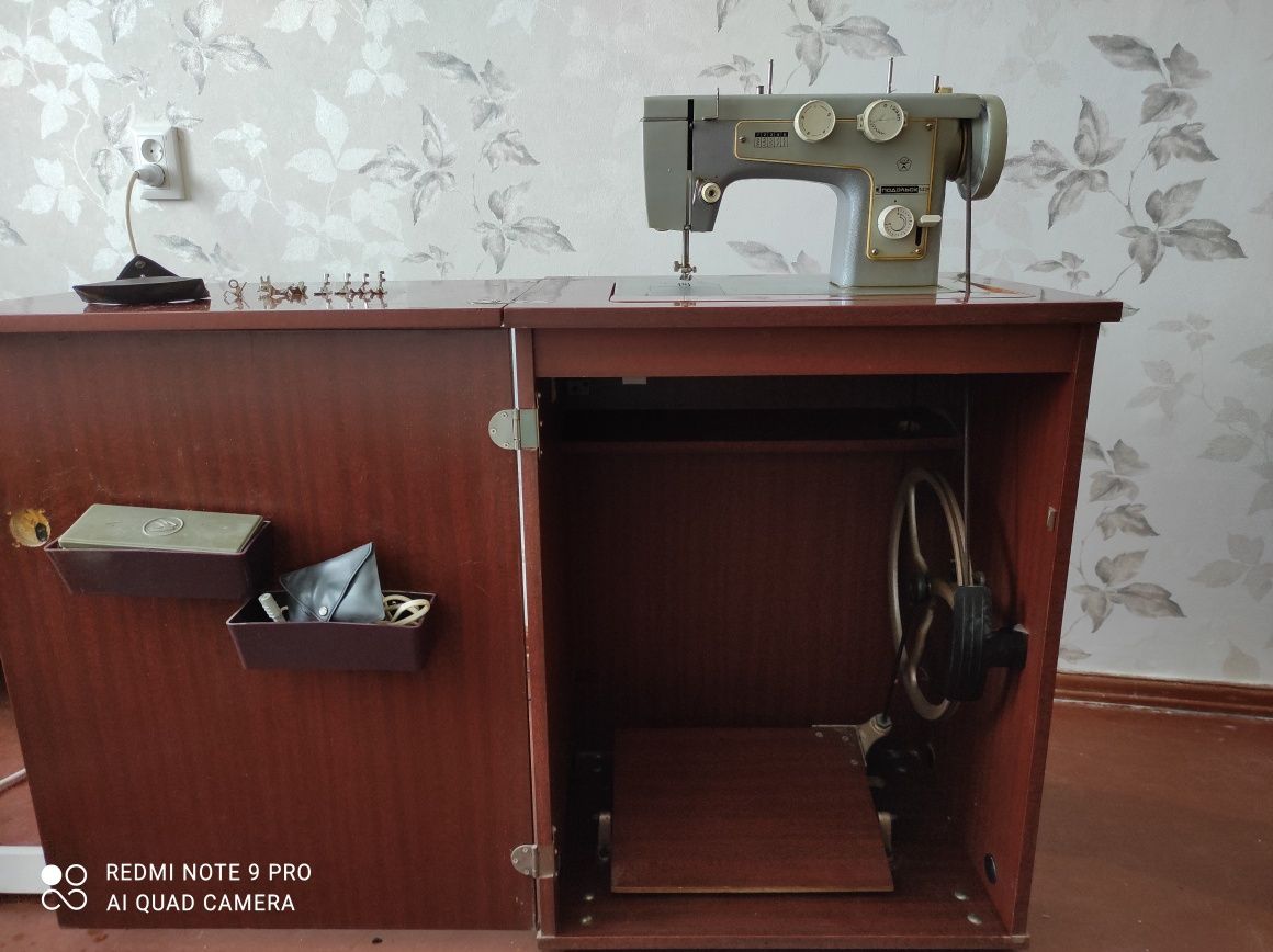 Продам швейная машина Подольская